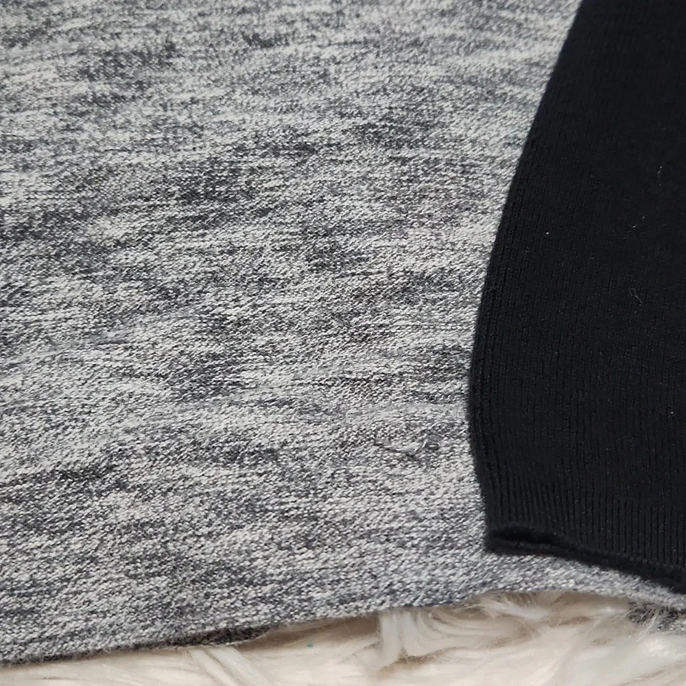 Express Mens Gray/black Henley Sweater- Large
